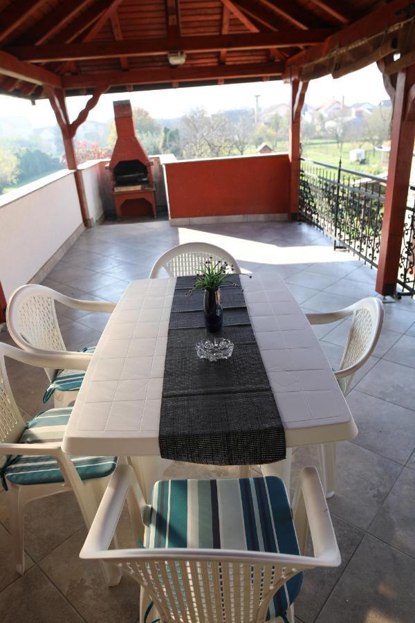 Apartman Kaya Apartment Dakovo Exterior photo